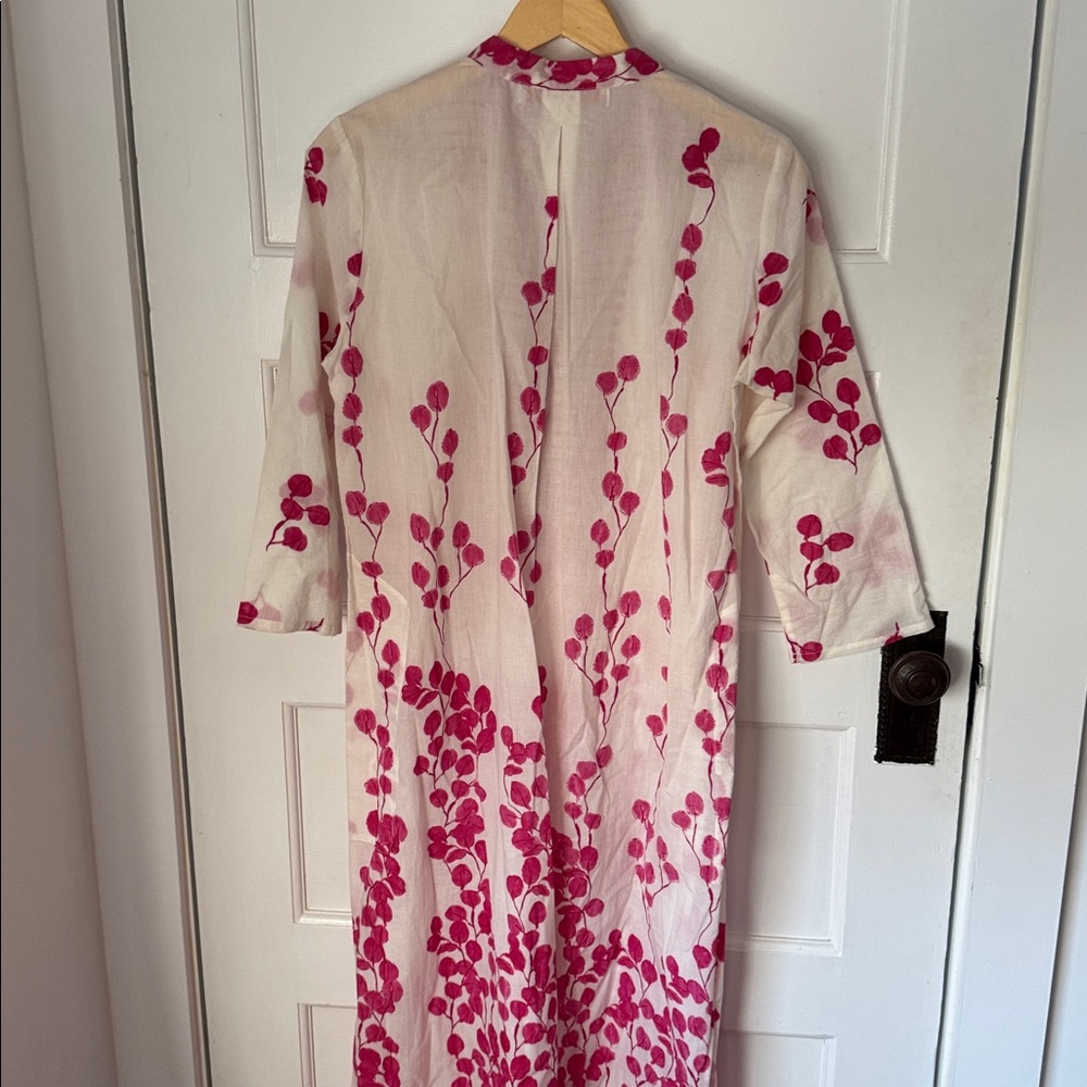 Ro's Garden Embroidered Clorinda Kaftan - Picture 6 of 7